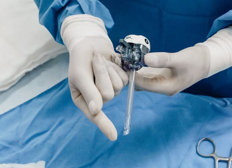 Image showcasing an array of surgical instruments used at JL Prado Surgical Center