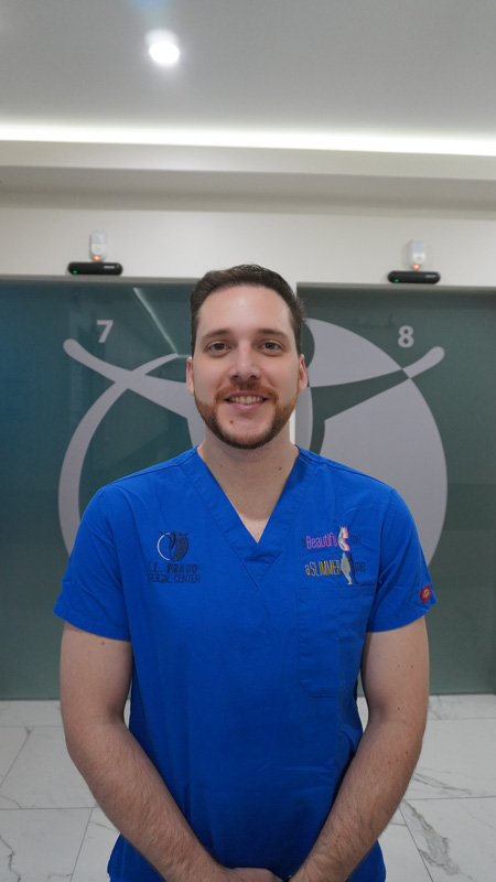 Professional profile of Dr. David Barney Briseño, detailing his academic and professional background.